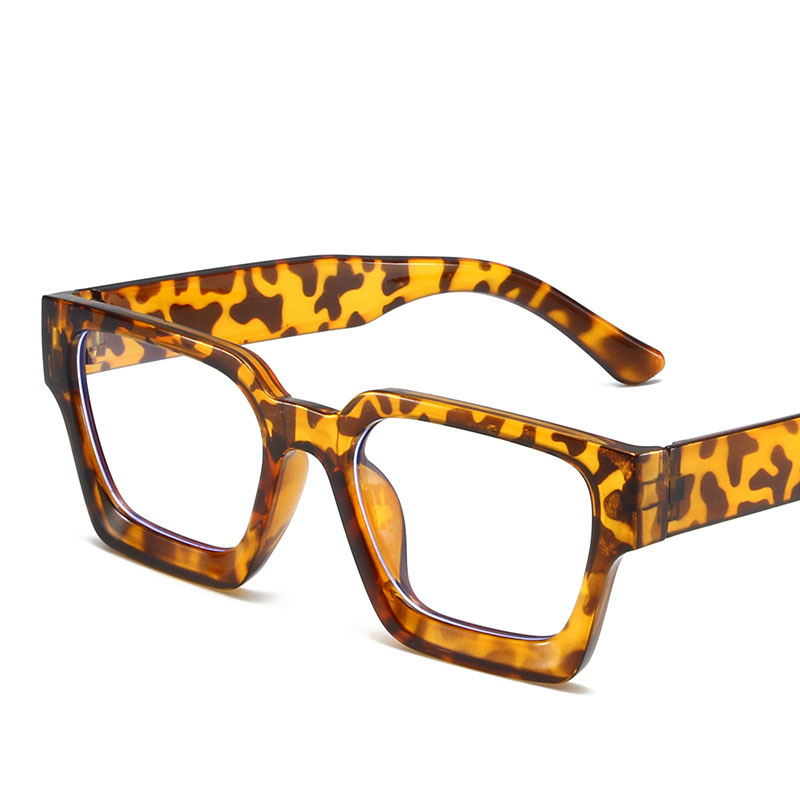 Classic Thick Box Sunglasses F - Photography Of A Man review and price